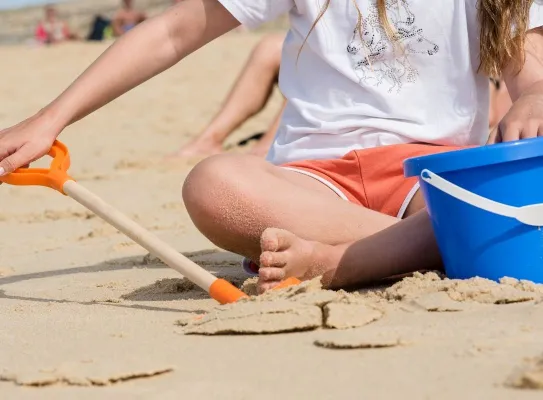 Tourisme sur une plage de Nouvelle-Aquitaine